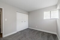 Fox Glen Apartments photo'