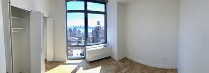 312 11th Ave-Unit -35 in New York, NY - Building Photo - Building Photo