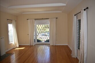 538 N Detroit St in Los Angeles, CA - Foto de edificio - Building Photo