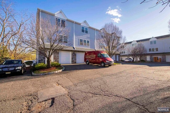 property at 124 Home Pl