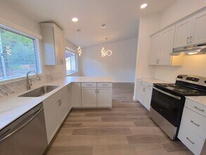 1796 Woodtrail Dr in Sparks, NV - Building Photo - Building Photo