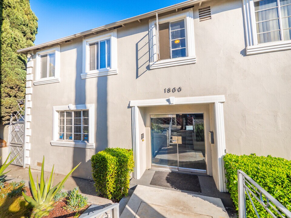 1800 Grace Ave in Los Angeles, CA - Building Photo