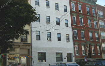 216 Jefferson St in Hoboken, NJ - Building Photo - Building Photo