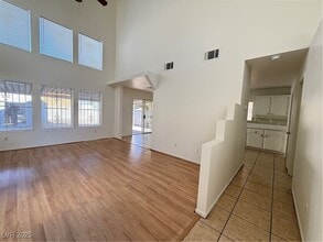 4622 Little Wren Ln in Las Vegas, NV - Building Photo - Building Photo