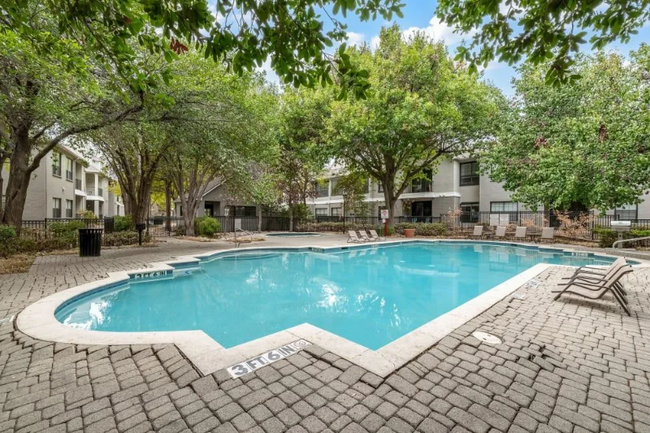 property at 800 W Renner Rd