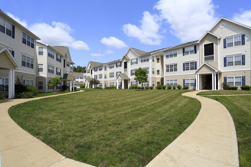 Stone Ridge Apartments in Berea, OH