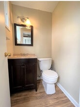 172 S Seine Dr, Unit 1 in Cheektowaga, NY - Building Photo - Building Photo