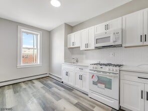 102 Genessee Ave in Paterson, NJ - Building Photo - Building Photo