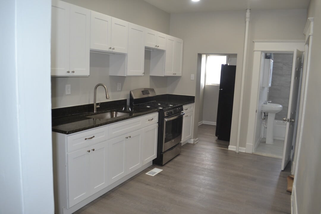 3807 Norfolk Ave, Unit 1st Floor Unit in Baltimore, MD - Building Photo