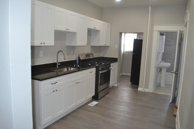 3807 Norfolk Ave, Unit 1st Floor Unit