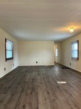9227 Scale Rd in Benton, KY - Building Photo - Building Photo