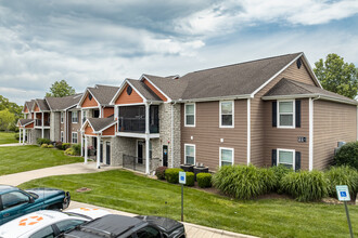 Bee Creek Apartment Homes in Branson, MO - Foto de edificio - Building Photo