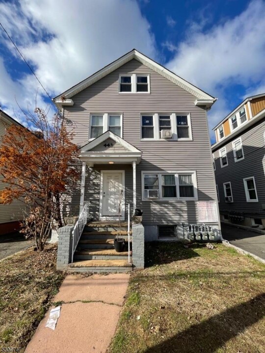 443 Erico Ave in Elizabeth, NJ - Building Photo