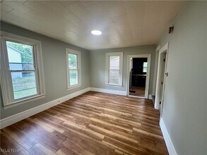 251 Arch St in Akron, OH - Building Photo - Building Photo