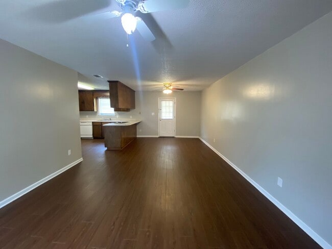 6107 Vinnie Dr in Valdosta, GA - Building Photo - Building Photo