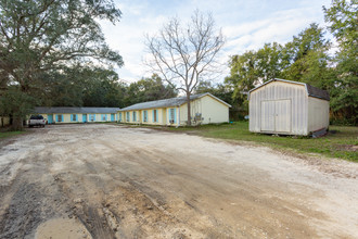 8205 Kipling St, Pensacola, FL 32514 in Pensacola, FL - Building Photo - Other