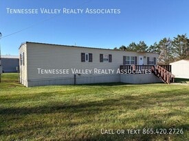 2254 Knoxville Hwy in Wartburg, TN - Building Photo