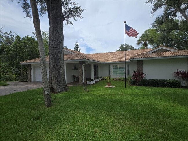 property at 3601 Garden Lakes Clenet