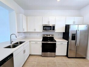 6322 Whetstone Ct in Palmetto, FL - Building Photo - Building Photo