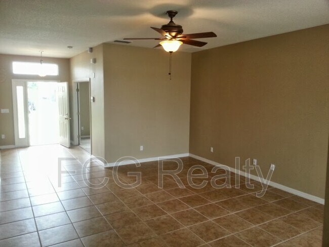 243 Wildflower Rd in Davenport, FL - Building Photo - Building Photo