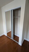 812 Mangold St, Unit North bedroom in Baltimore, MD - Foto de edificio - Building Photo