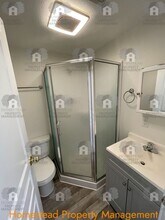 195 Knox St S in Monmouth, OR - Building Photo - Building Photo