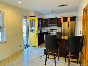 86-07 Little Neck Pkwy in Queens, NY - Building Photo - Building Photo