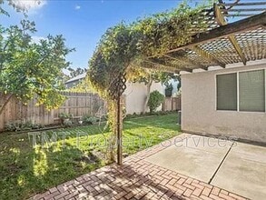 3424 Babson Dr in Elk Grove, CA - Building Photo - Building Photo