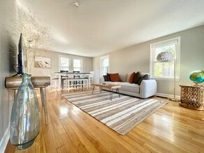 13 Krampf Cir in Brunswick, ME - Building Photo - Building Photo