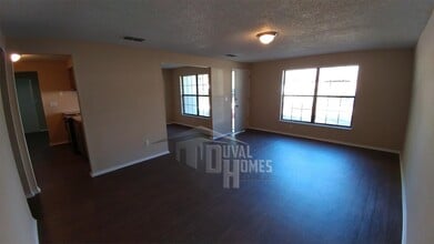 2620 Kenwood Dr W in Jacksonville, FL - Building Photo - Building Photo