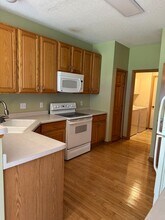 7584 Derby Ln in Shakopee, MN - Building Photo - Building Photo