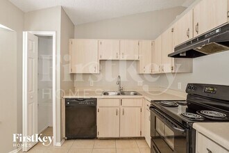 7180 Blair Dr in Orlando, FL - Building Photo - Building Photo