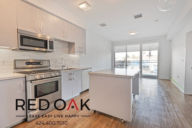 property at 1168 S Barrington Ave