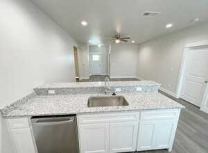37 Middle St in Durant, OK - Building Photo - Building Photo