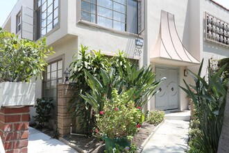 316 S Rexford Dr in Beverly Hills, CA - Building Photo - Building Photo