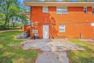 4305 Rosehill Rd in Fayetteville, NC - Building Photo - Building Photo