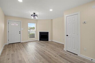 717 Lee St in Mesquite, TX - Building Photo - Building Photo