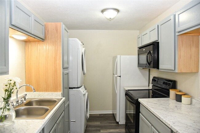 700 Navarro Dr in College Station, TX - Foto de edificio - Building Photo