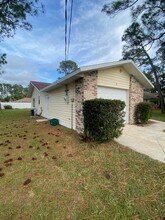 19 Woodston Ln in Palm Coast, FL - Building Photo - Building Photo