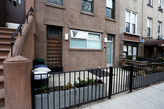 512 Henry St in Brooklyn, NY - Building Photo - Building Photo