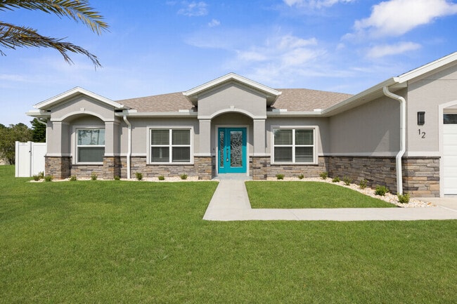 12 Wheeler Ln in Palm Coast, FL - Building Photo - Building Photo