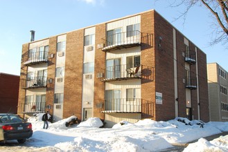 Randall Park Rentals in Madison, WI - Foto de edificio - Building Photo