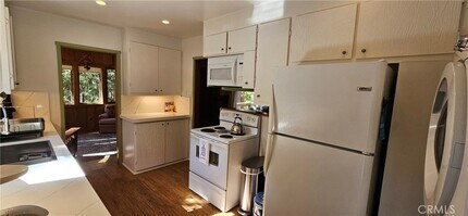 54095 S Circle Dr in Idyllwild, CA - Foto de edificio - Building Photo