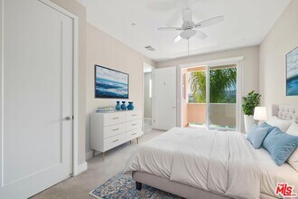 4417 Paxton Pl in Calabasas, CA - Building Photo - Building Photo
