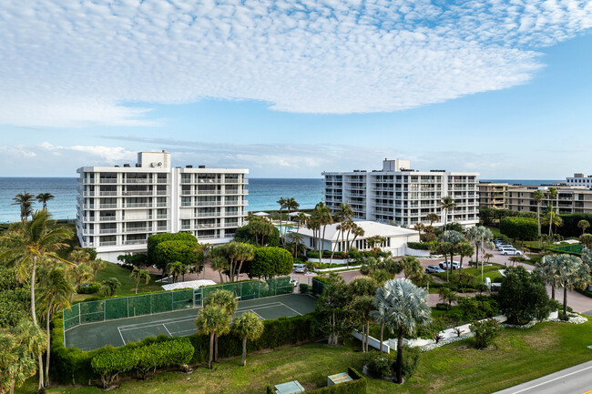 Enclave of Palm Beach in Palm Beach, FL - Building Photo - Primary Photo