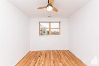 806 S Claremont Ave in Chicago, IL - Building Photo - Building Photo