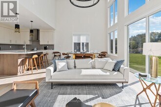 115 Stillwater Cres in Blue Mountains, ON - Building Photo - Building Photo
