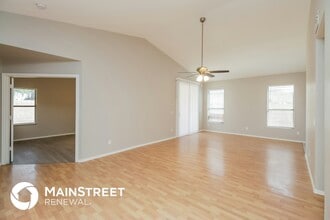 588 E Devon Dr in Gilbert, AZ - Building Photo - Building Photo