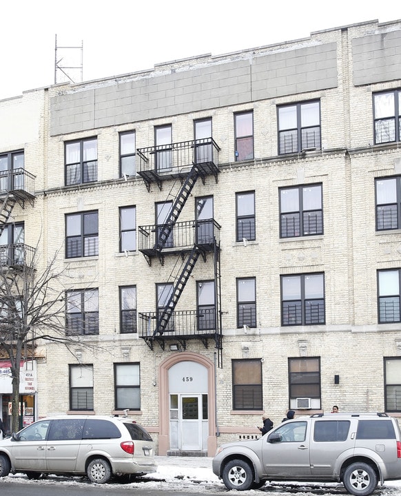 459 Pennsylvania Ave in Brooklyn, NY - Building Photo