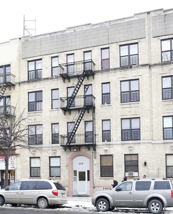 459 Pennsylvania Ave in Brooklyn, NY - Foto de edificio